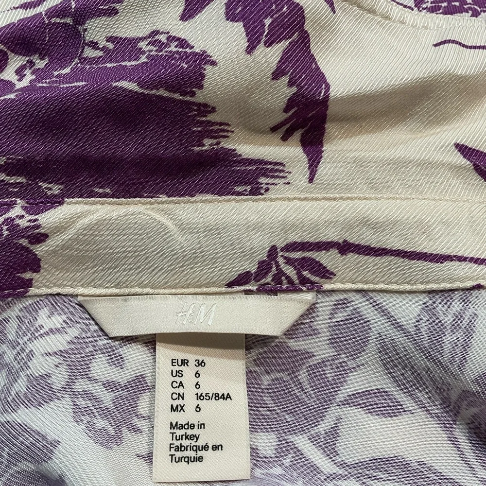 🌱H&M Long Back Butterfly Cuffed Sleeves Hidden Front Buttons Top, Size 6 - Picture 8 of 8